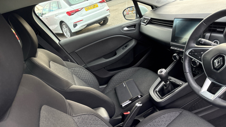 Renault Clio 1.0 TCe 90 Iconic 5dr Petrol Hatchback